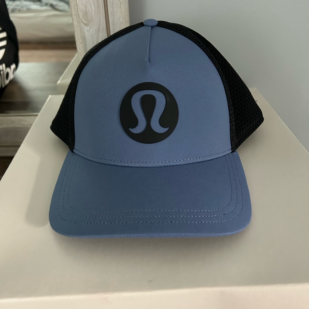 Lululemon trucker hat. Never worn. Unavailable on site